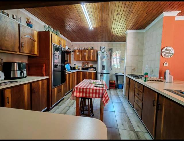 4 BEDROOM HOUSE FOR SALE IN ERMELO
